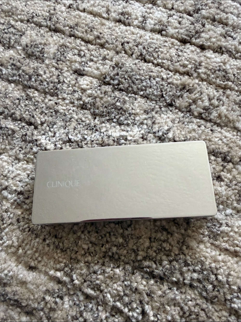 Clinique Metallic Silver Compact Makeup Palette